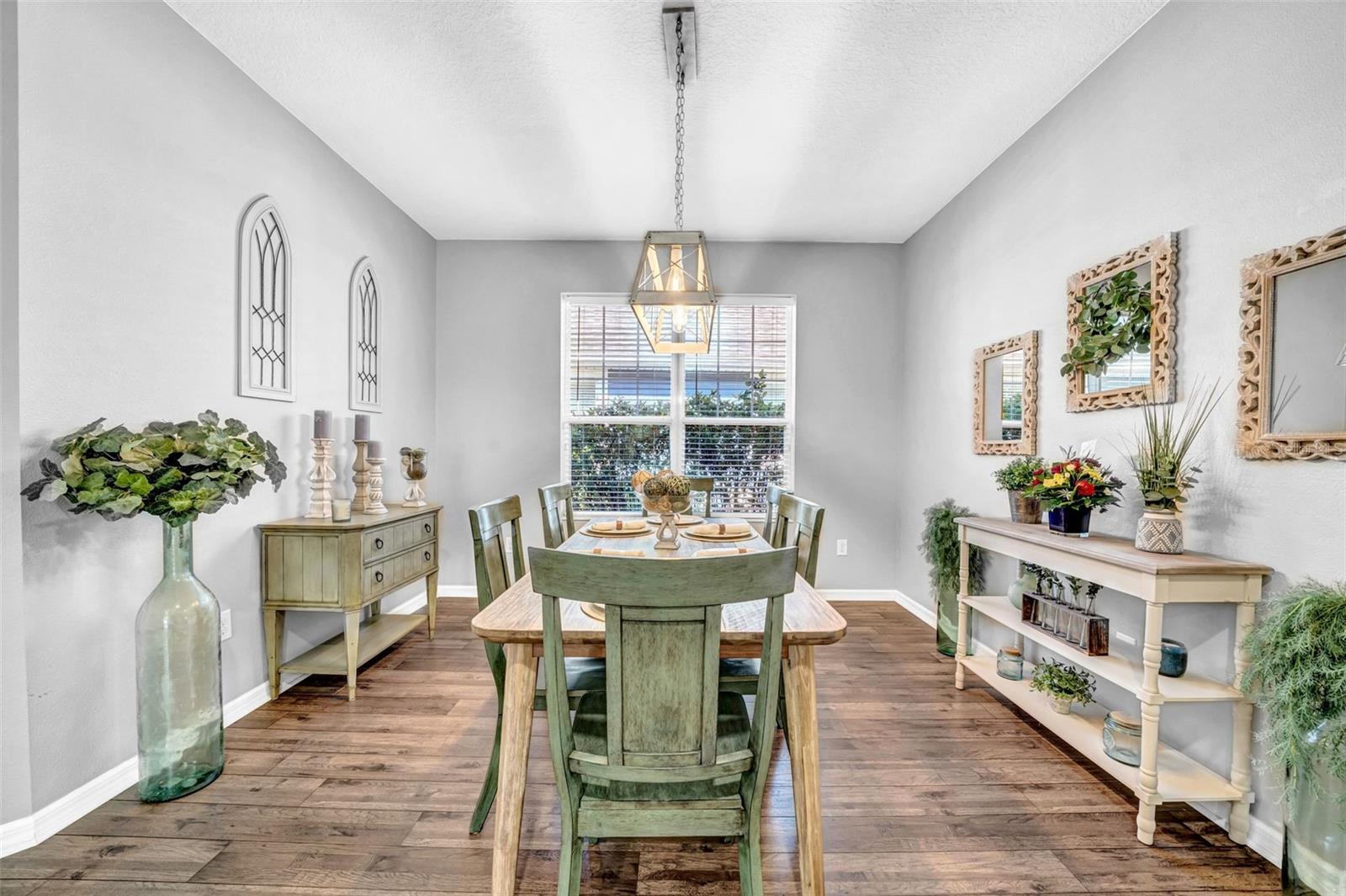 Listing photo id 16 for 15861 Starling Water Drive