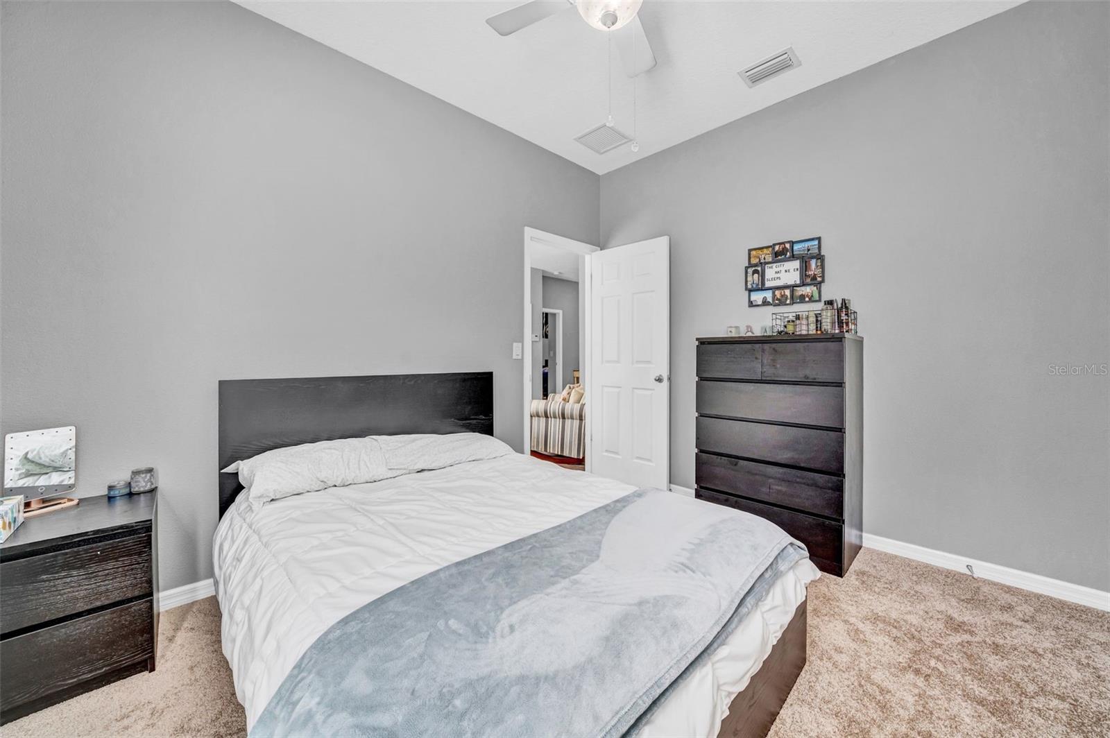Listing photo id 26 for 15861 Starling Water Drive