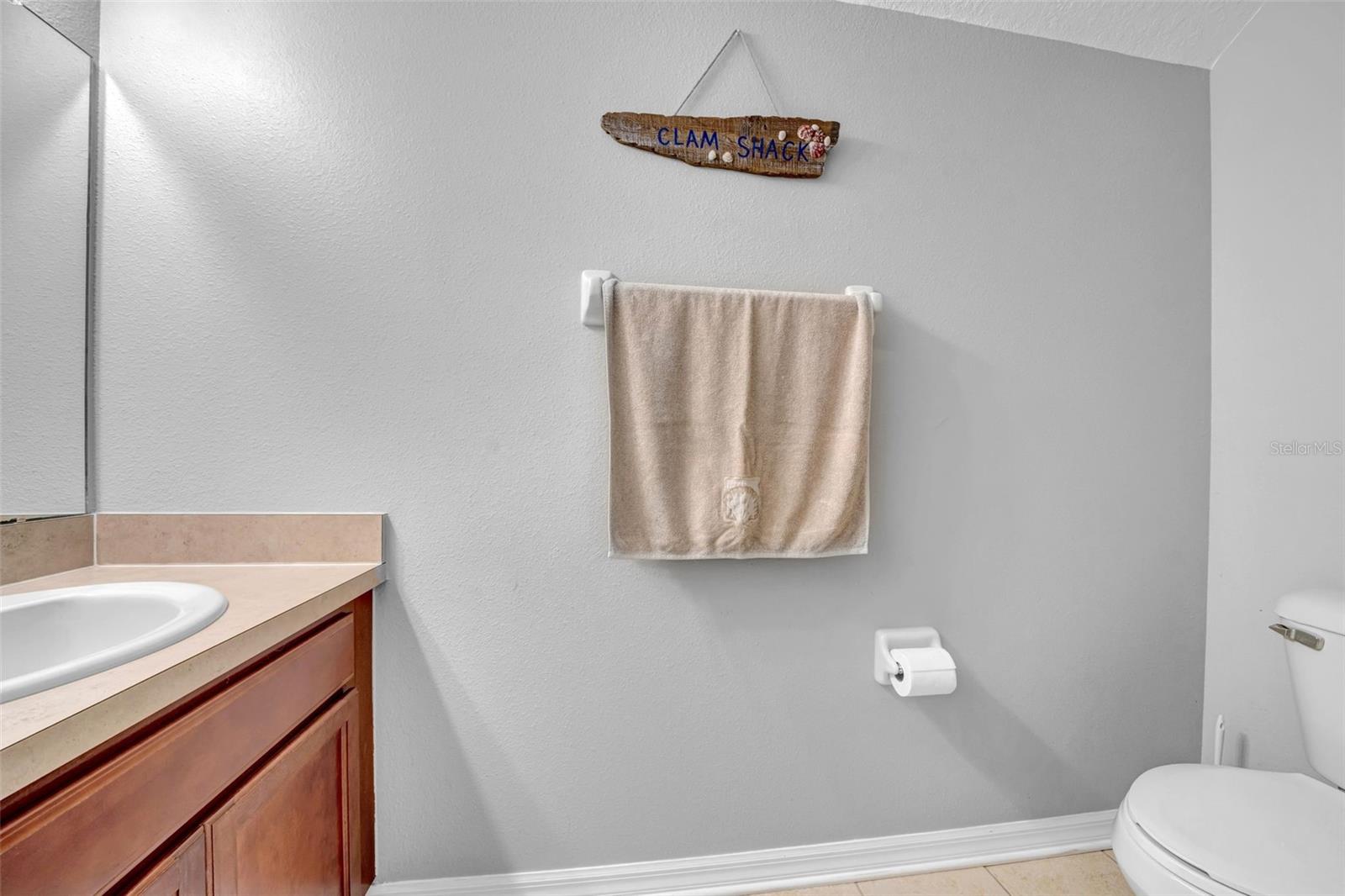 Listing photo id 28 for 15861 Starling Water Drive