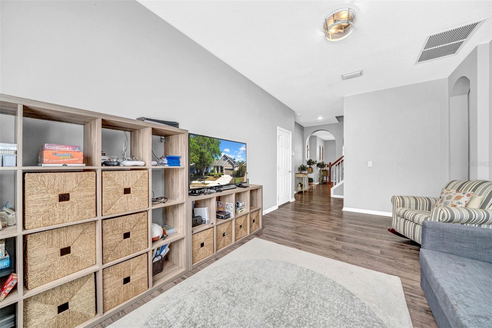 Listing photo id 32 for 15861 Starling Water Drive