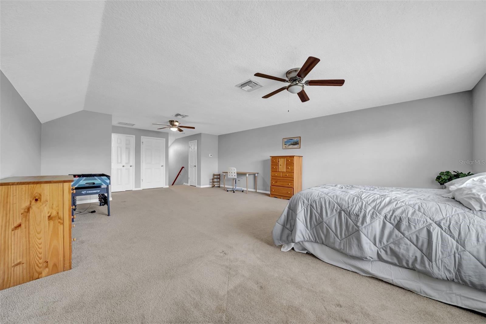 Listing photo id 34 for 15861 Starling Water Drive
