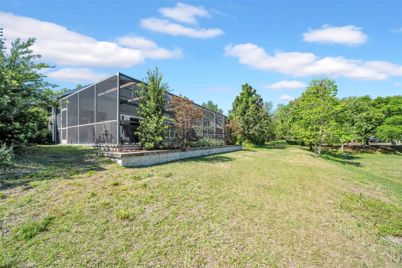 Listing photo id 40 for 15861 Starling Water Drive