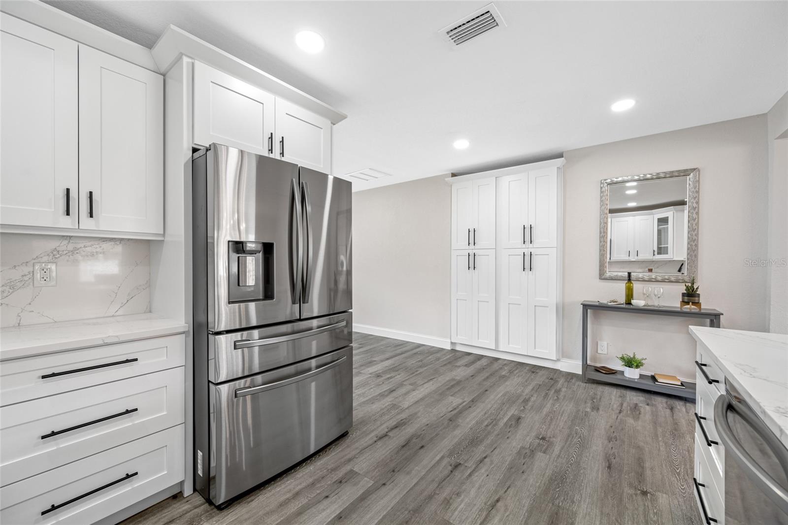 Image 17 of 54 For 8409 Lantana Drive