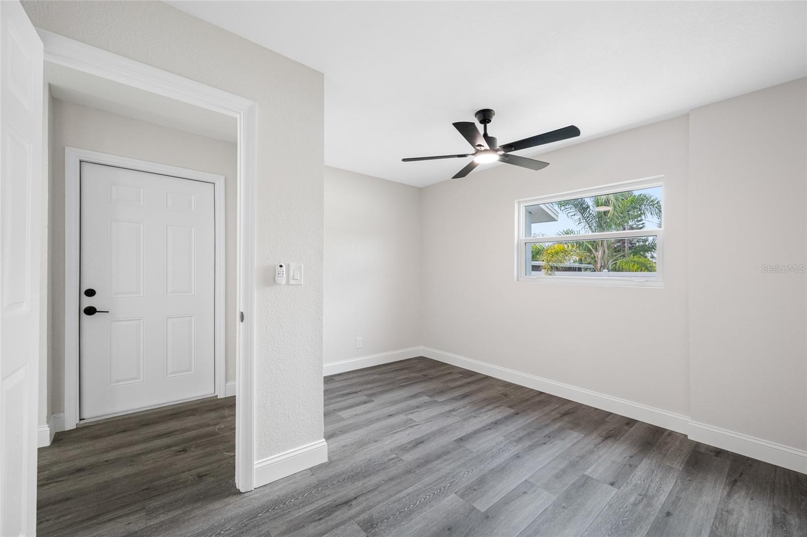 Image 24 of 54 For 8409 Lantana Drive