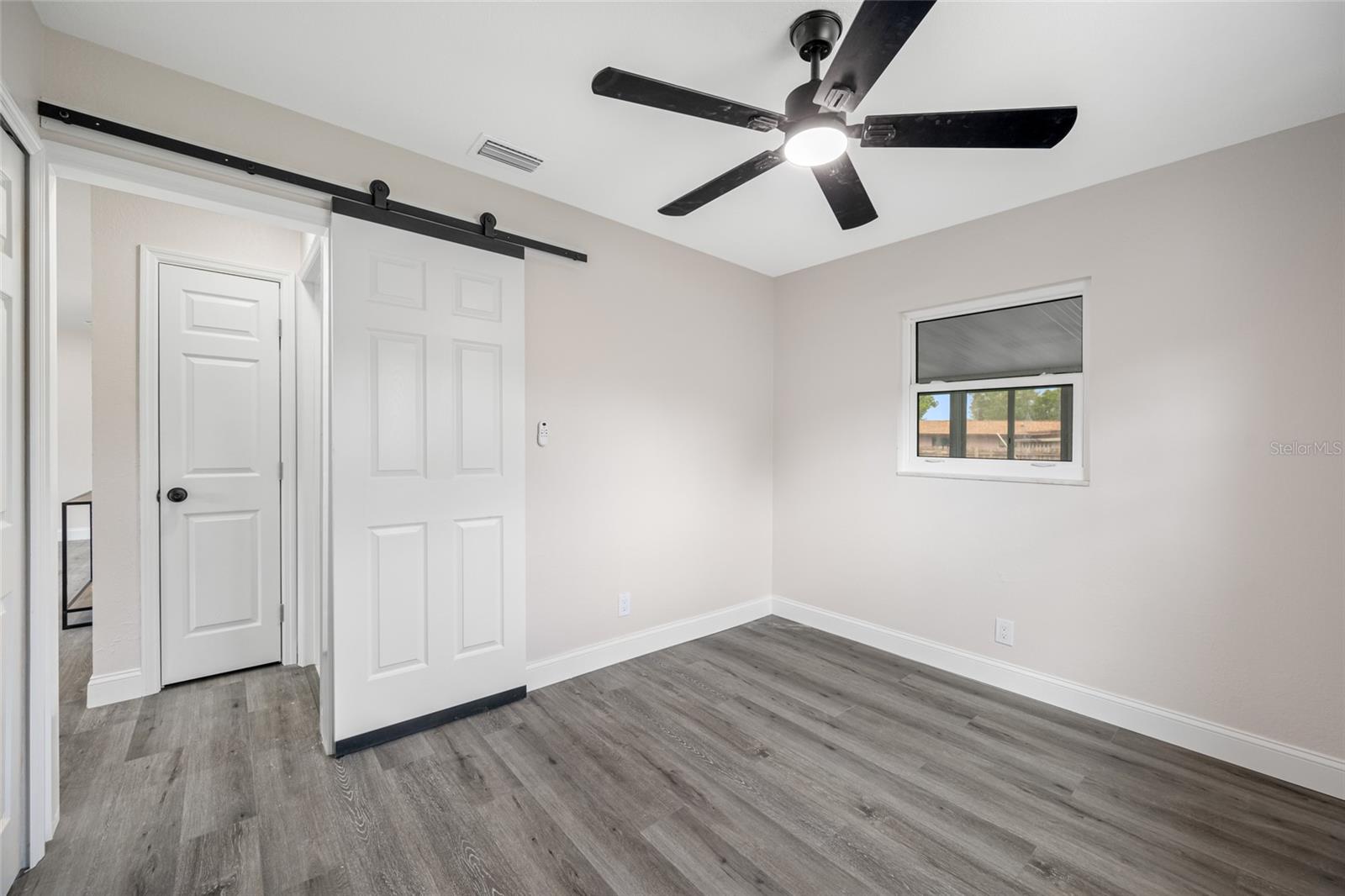 Image 27 of 54 For 8409 Lantana Drive