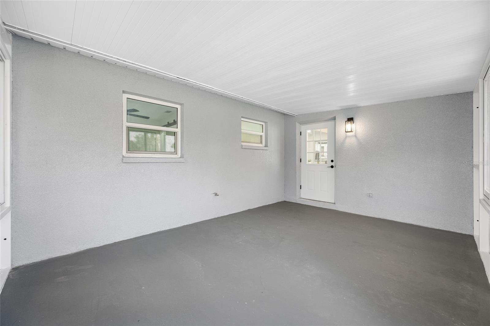 Image 36 of 54 For 8409 Lantana Drive