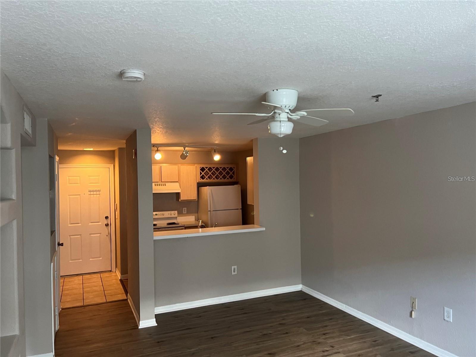 Image 7 of 19 For 8517 Sea Harbour Lane 207