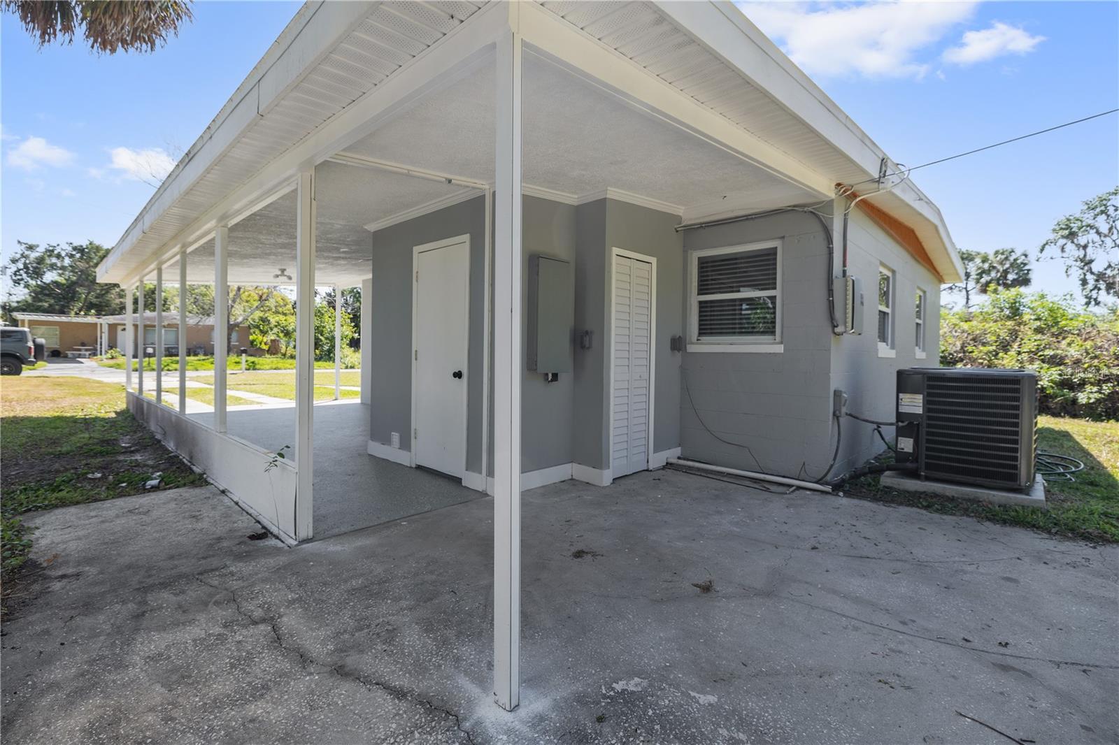 Image 16 of 19 For 7139 Adare Drive