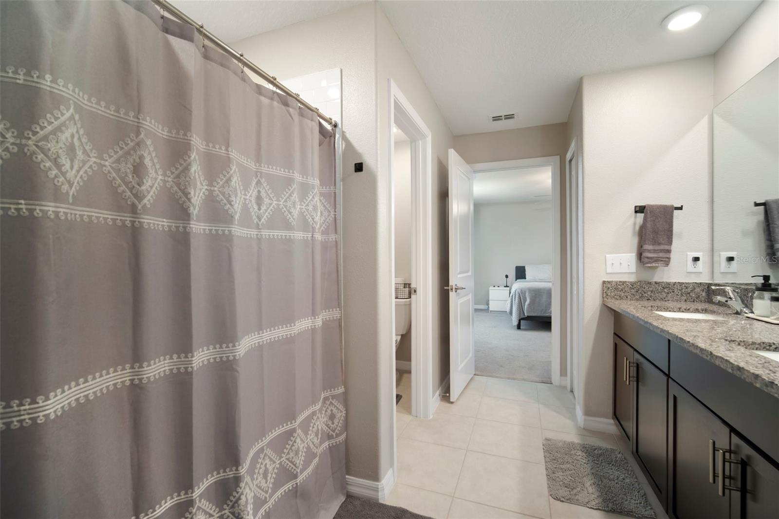 Image 39 of 83 For 13227 Great Plains Drive