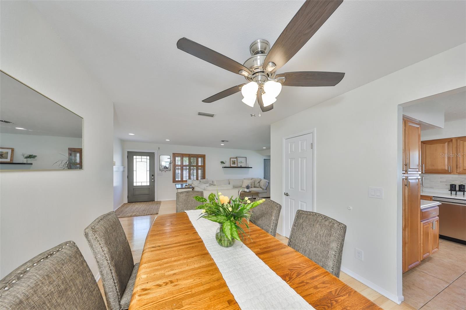 Image 13 of 46 For 7491 Cedar Street Ne