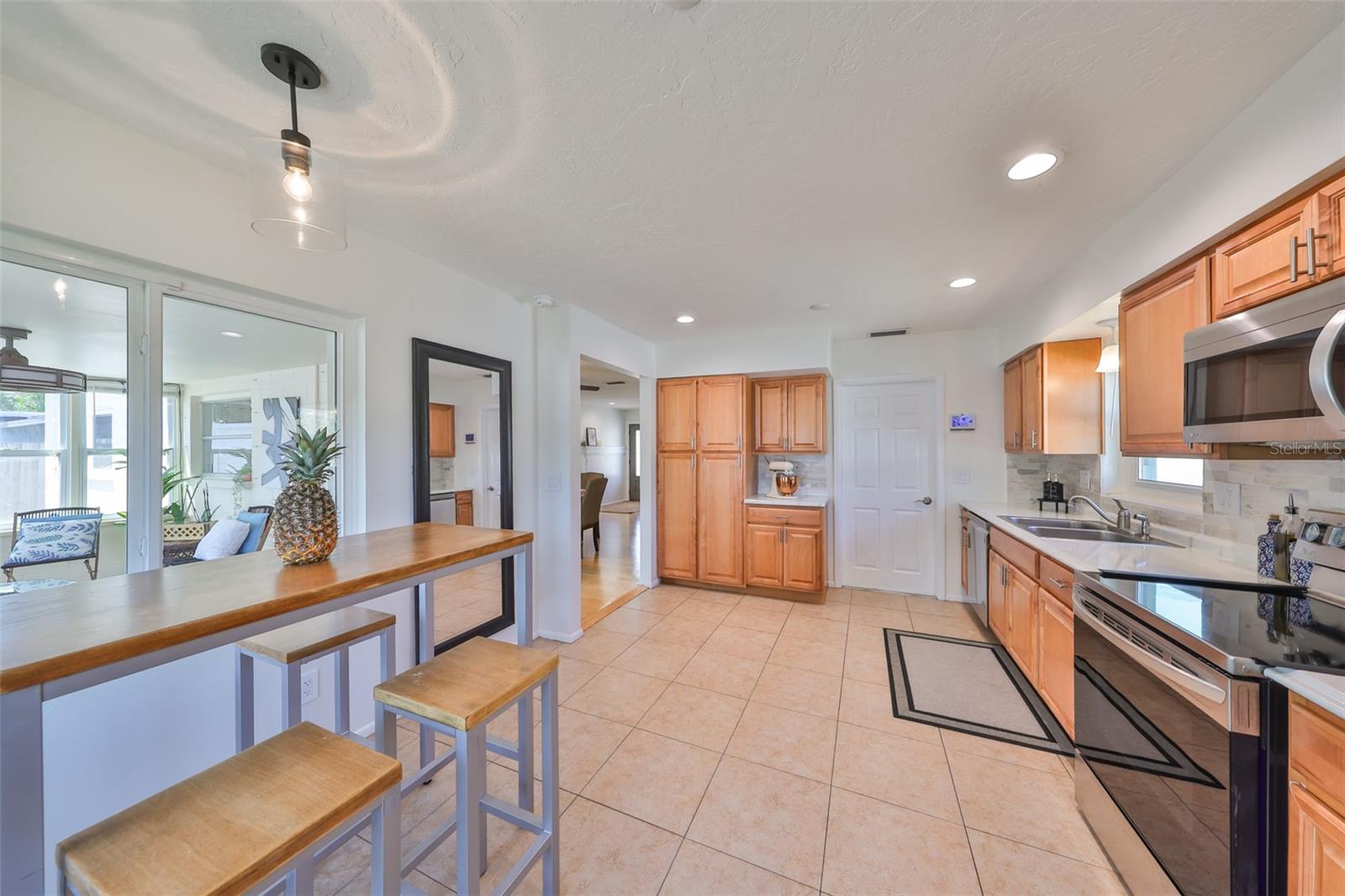 Image 16 of 46 For 7491 Cedar Street Ne