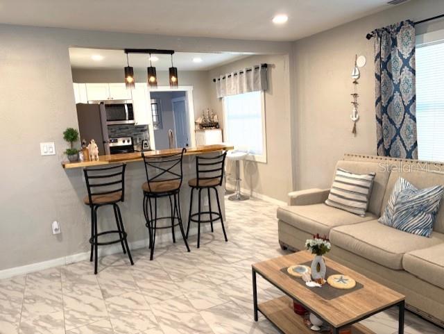 Listing photo id 5 for 1408 San Juan Court
