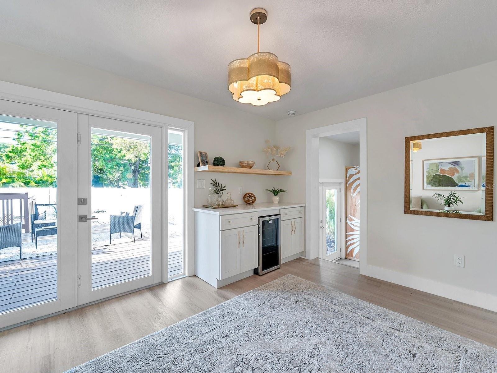 Image 12 of 36 For 400 38th Avenue Ne