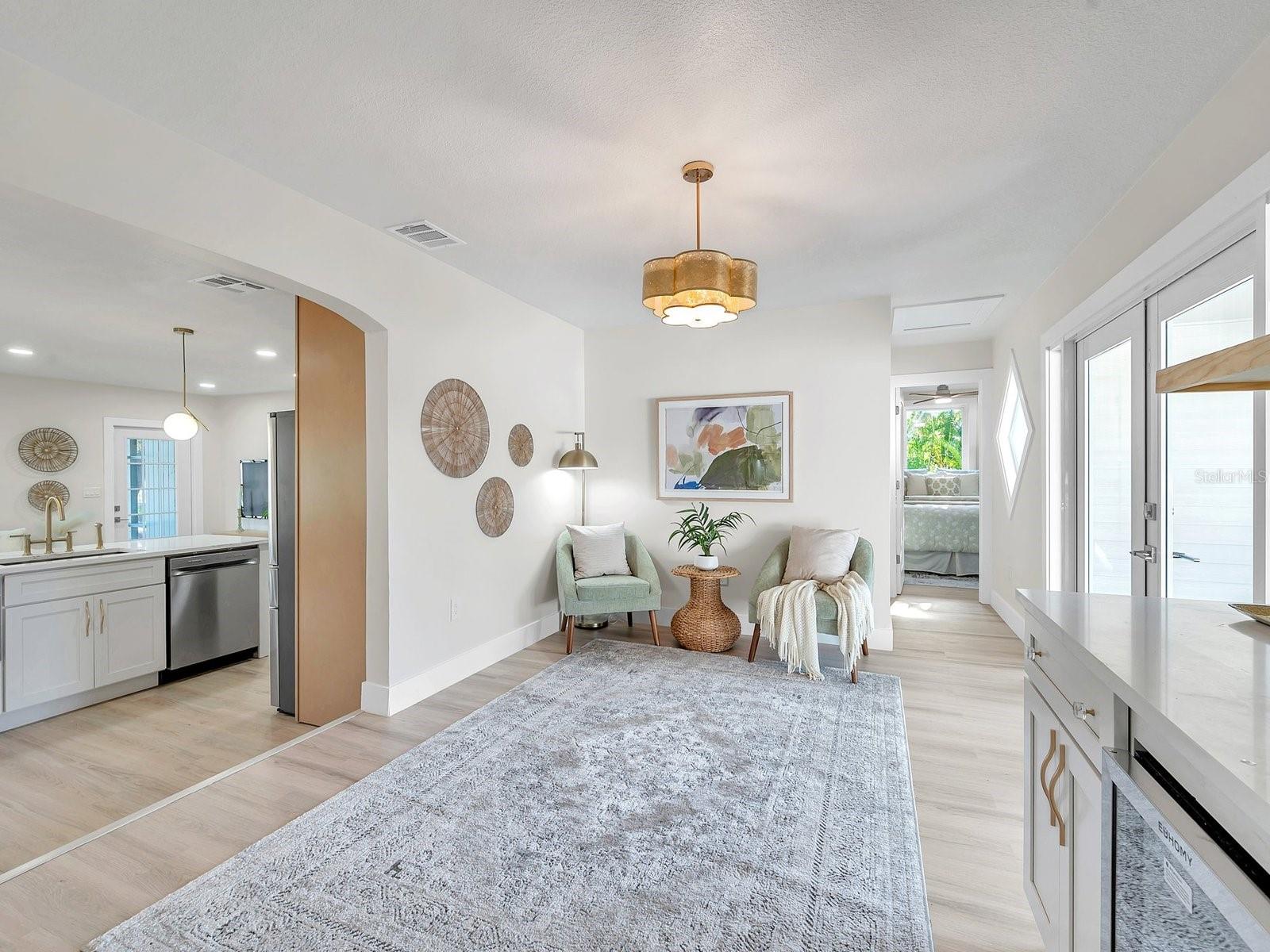 Image 33 of 36 For 400 38th Avenue Ne