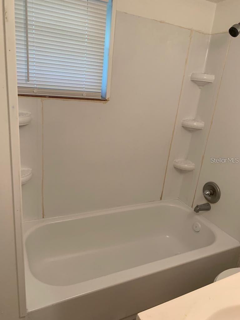 Image 16 of 20 For 944 15th Avenue S