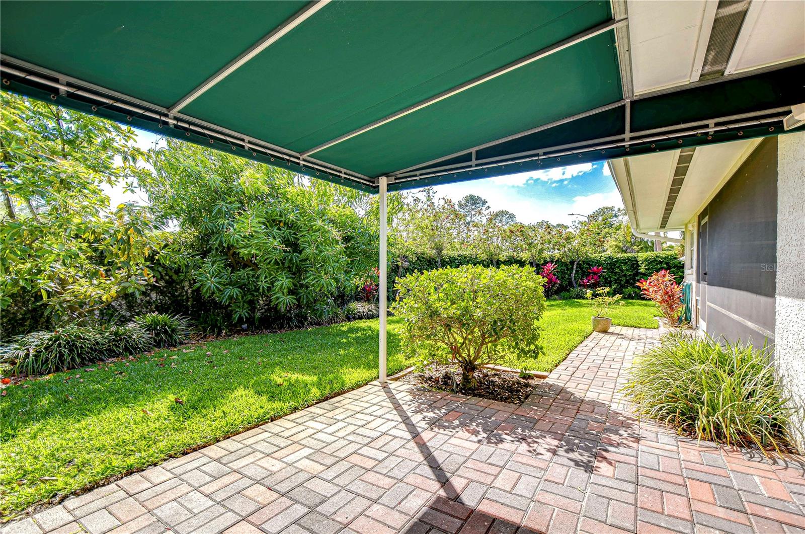 Image 6 of 34 For 13522 Clubside Drive