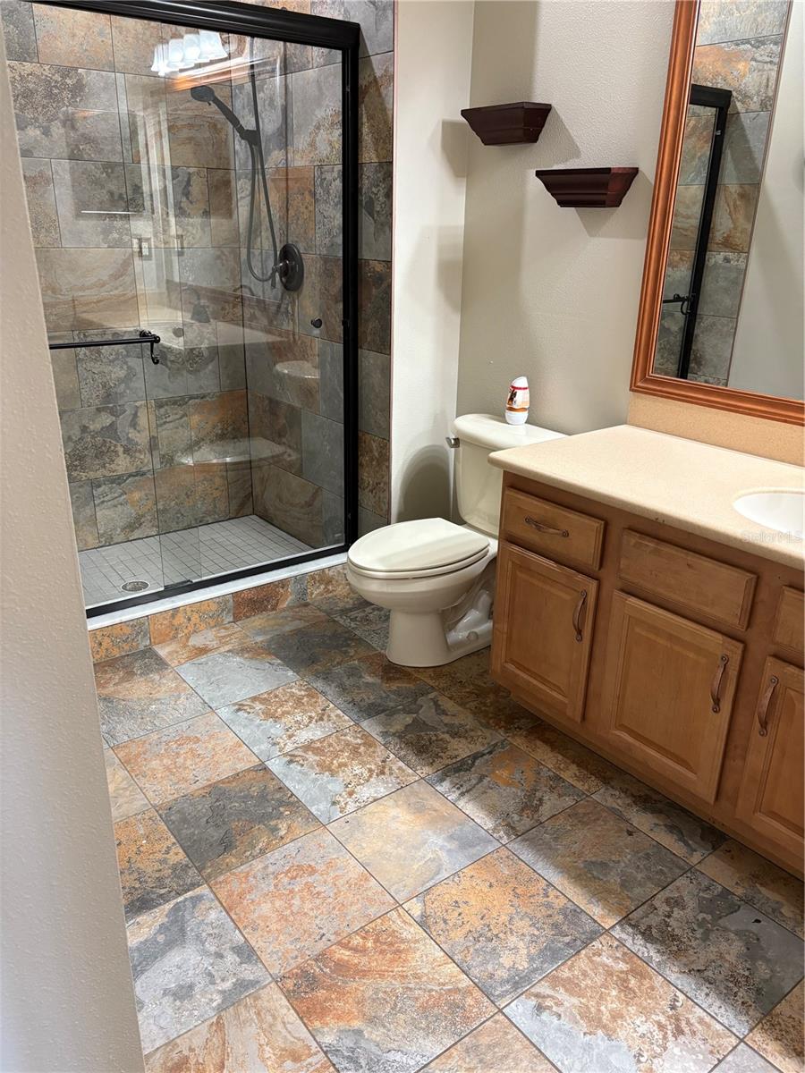 Image 11 of 57 For 30042 Mossbank Drive