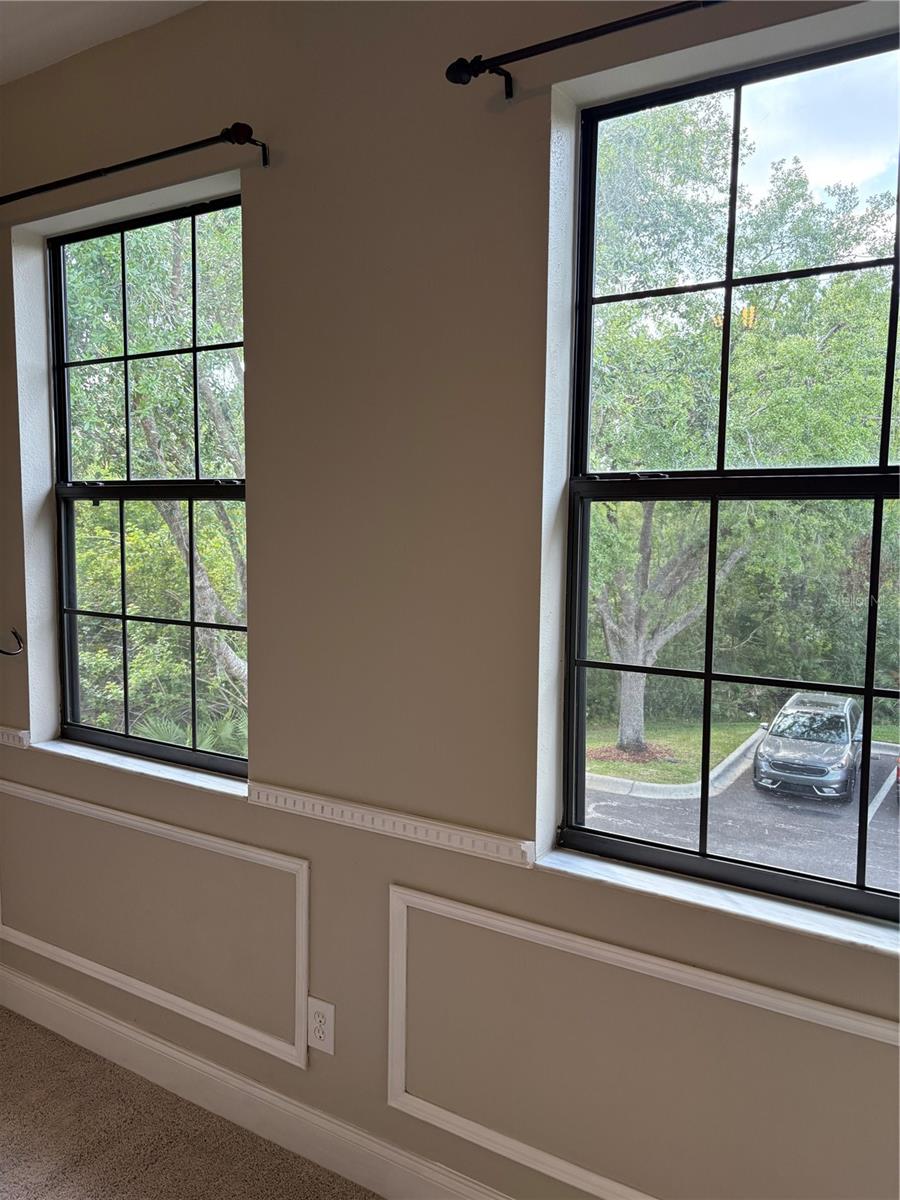 Image 15 of 57 For 30042 Mossbank Drive