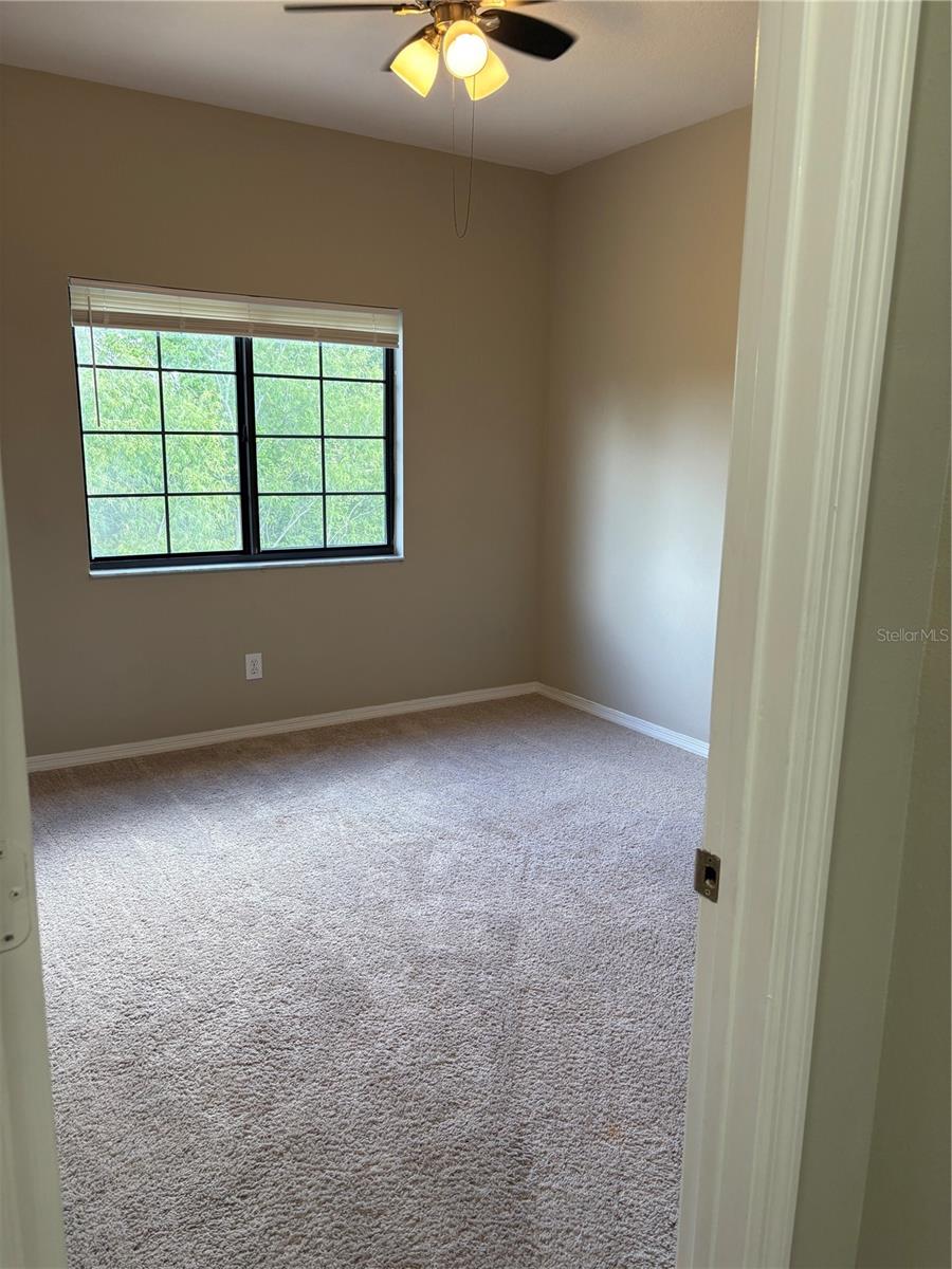 Image 21 of 57 For 30042 Mossbank Drive