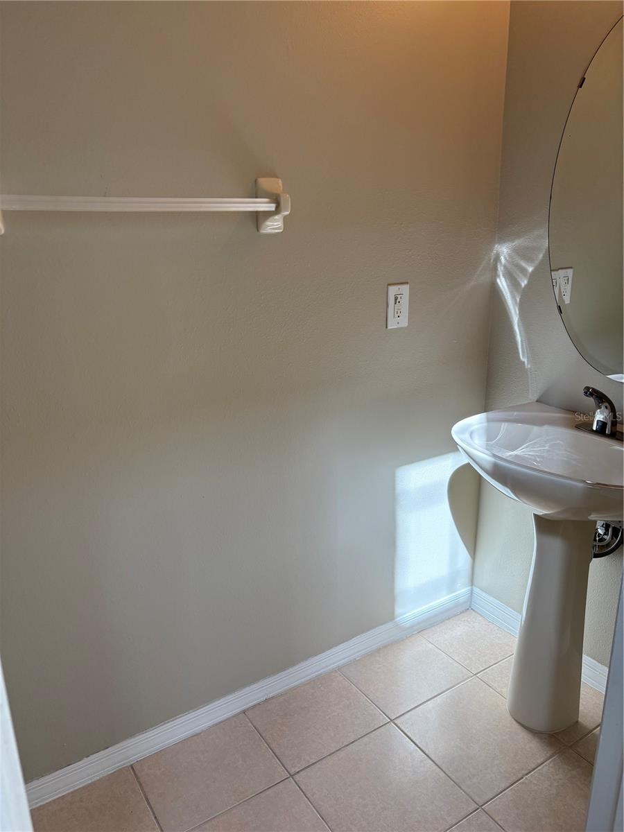 Image 36 of 57 For 30042 Mossbank Drive
