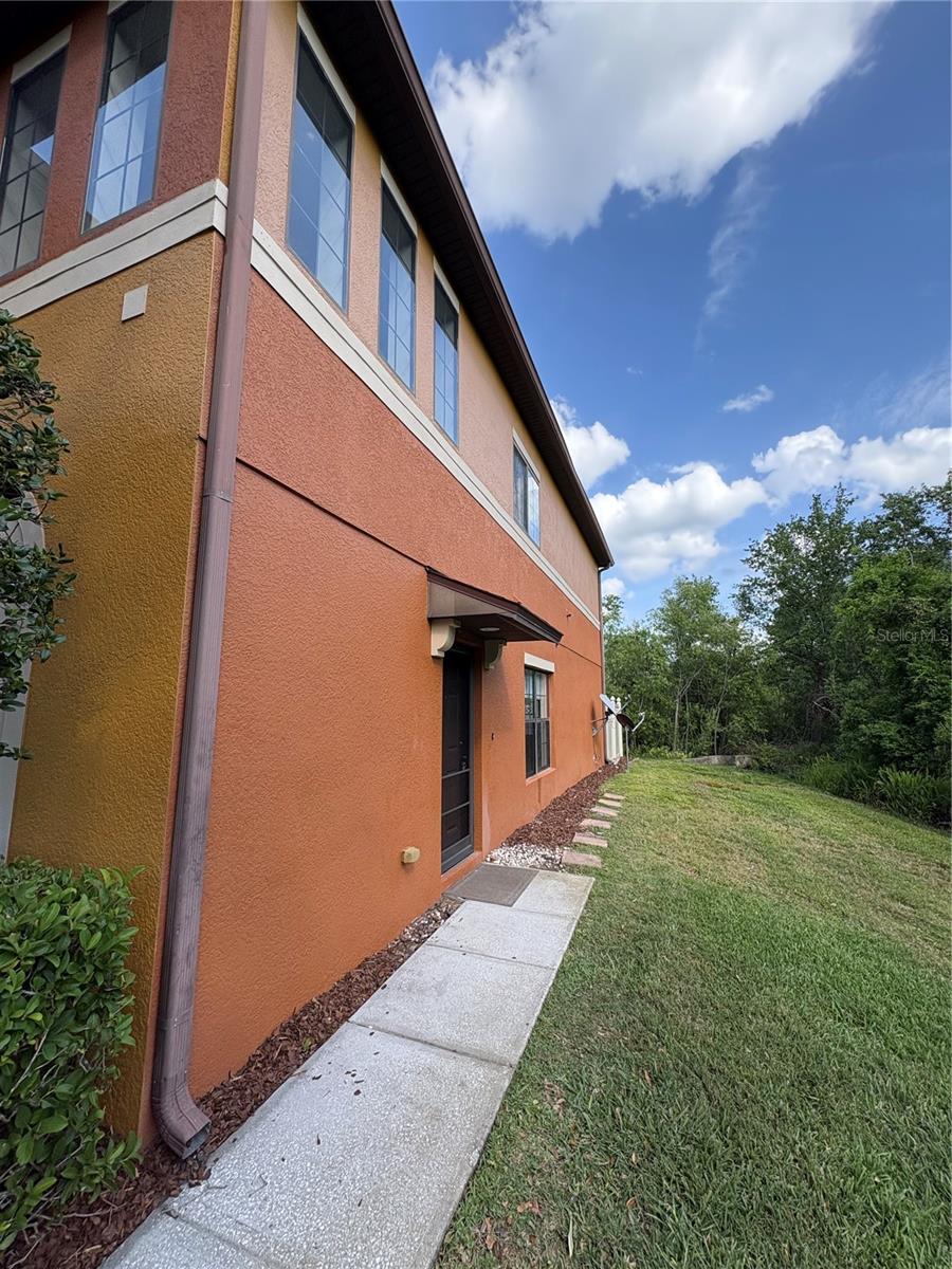Image 4 of 57 For 30042 Mossbank Drive
