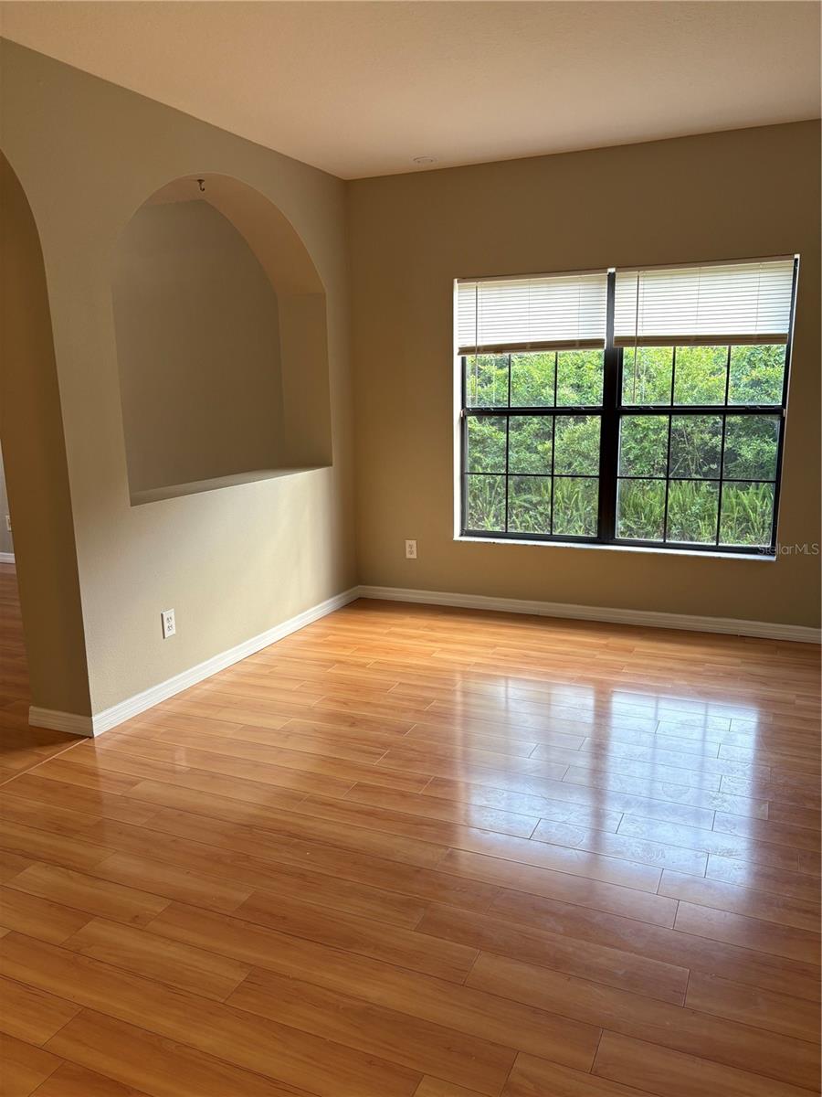 Image 41 of 57 For 30042 Mossbank Drive