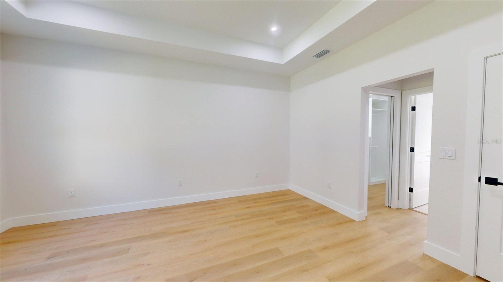 Image 23 of 49 For 5051 Gevalia Drive