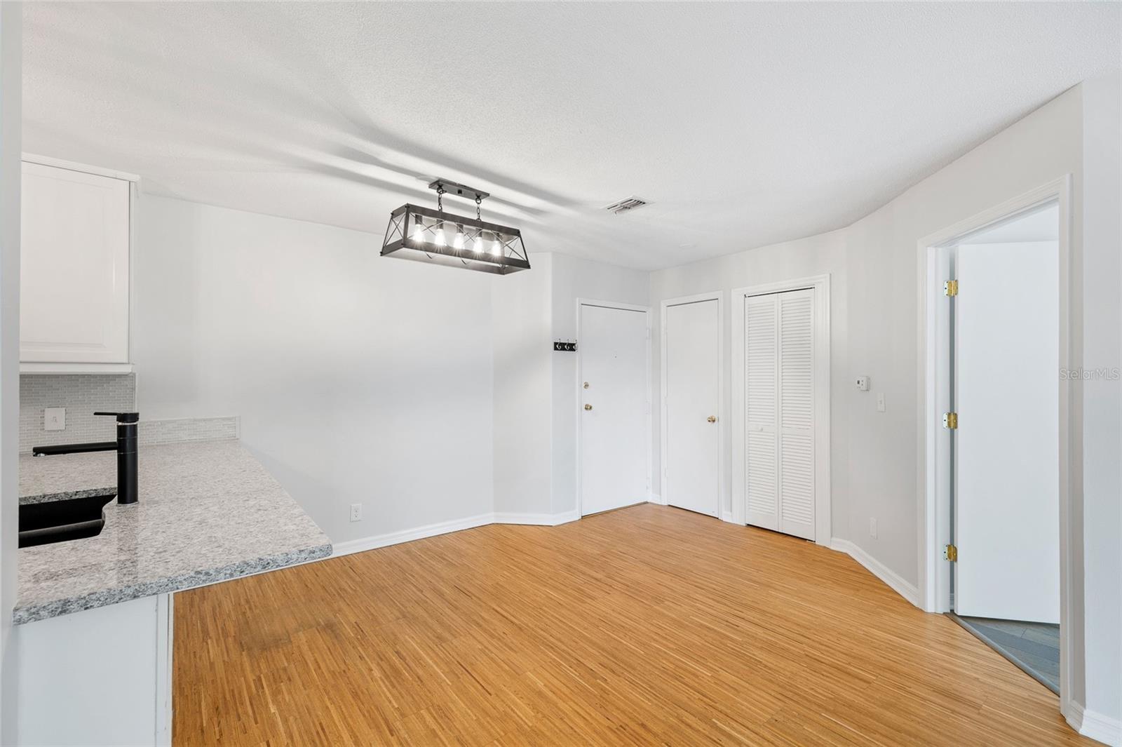 Image 4 of 31 For 2314 Clewis Court 106