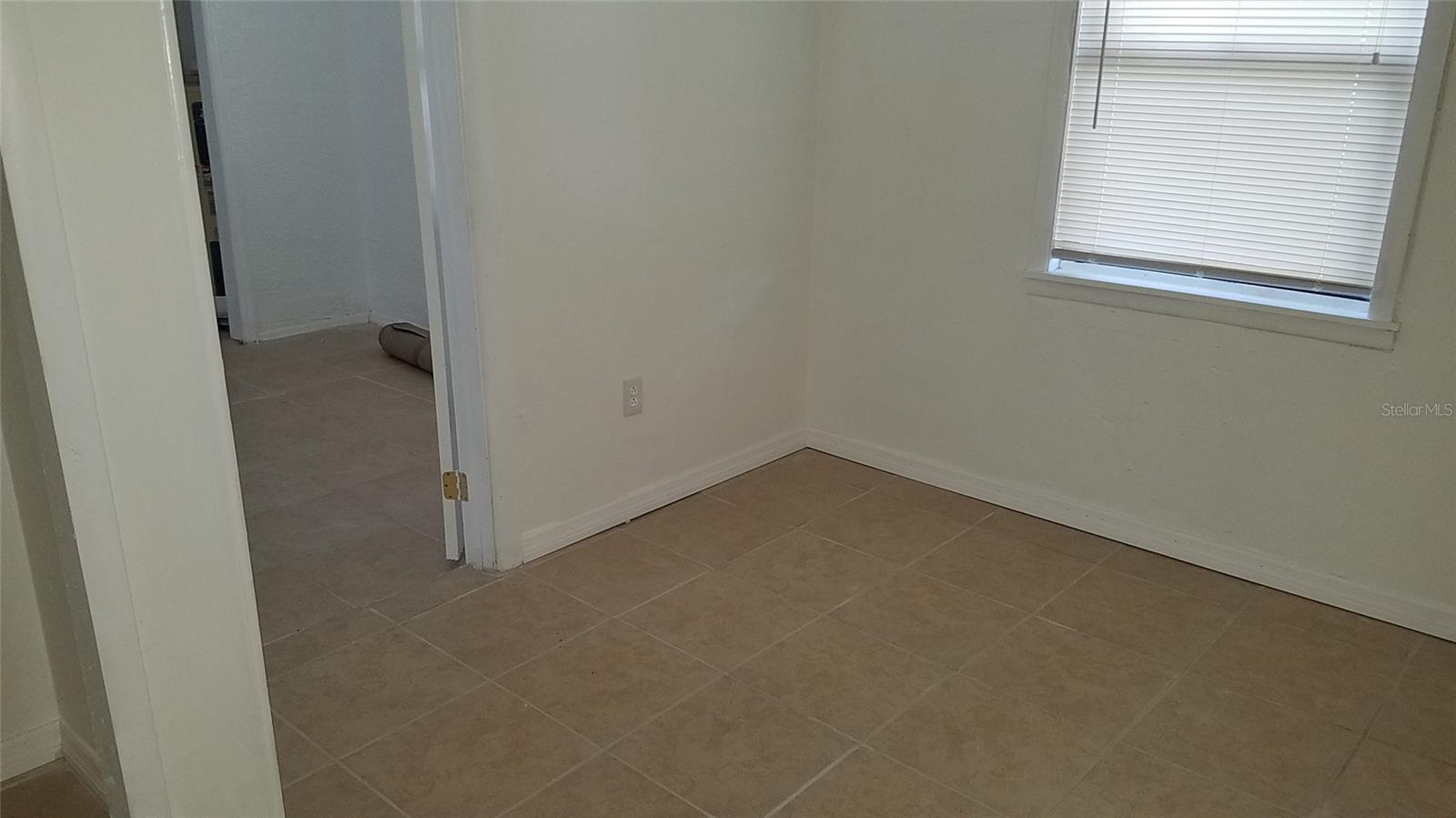 Image 5 of 10 For 560 26th Street S