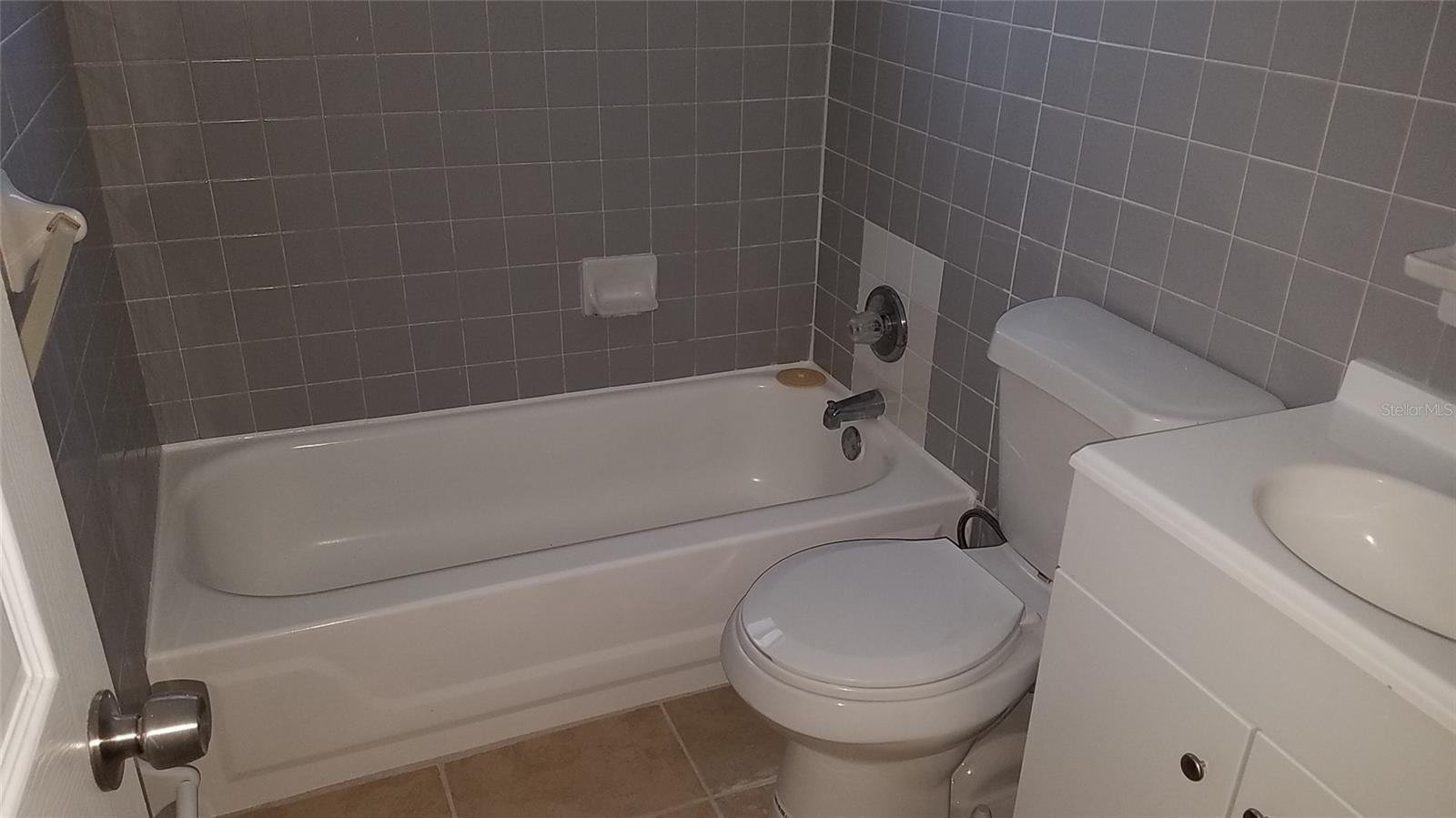 Image 7 of 10 For 560 26th Street S