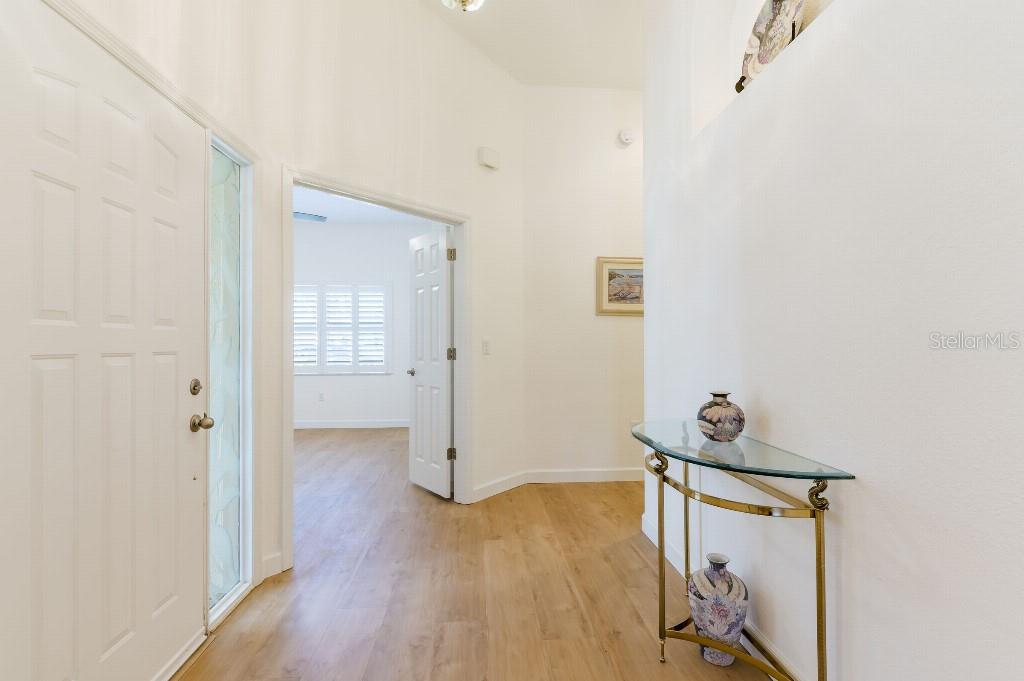 Image 19 of 30 For 6208 Country Club Way