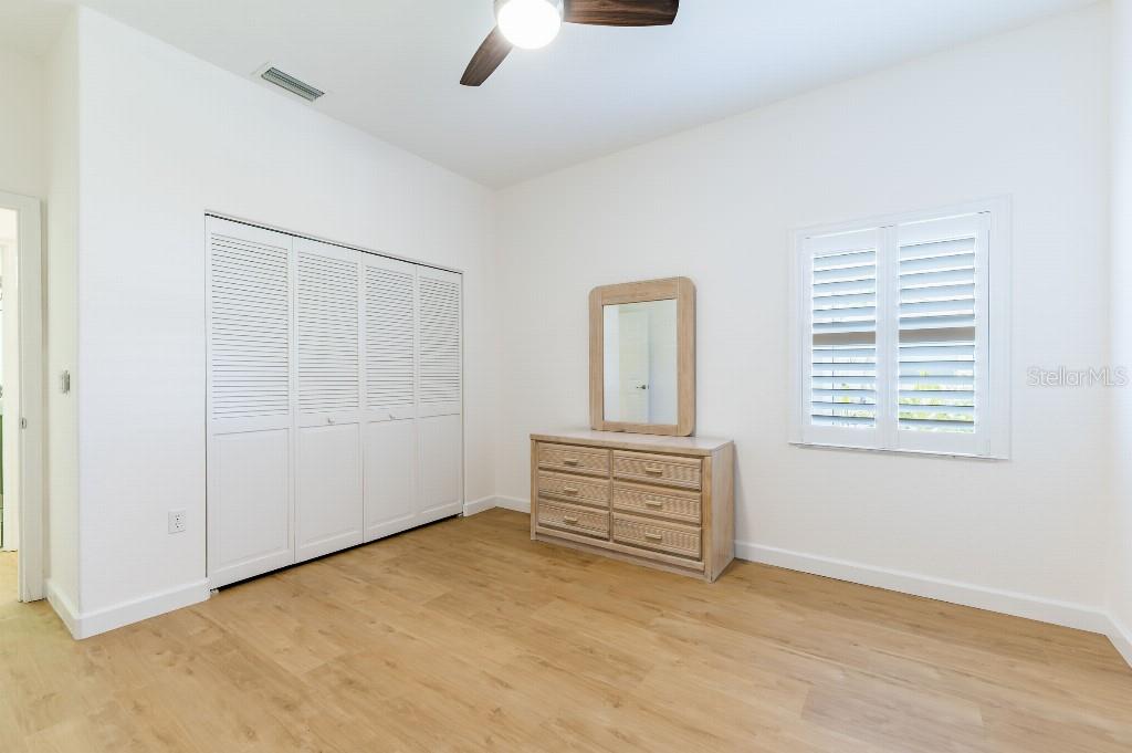 Image 25 of 30 For 6208 Country Club Way