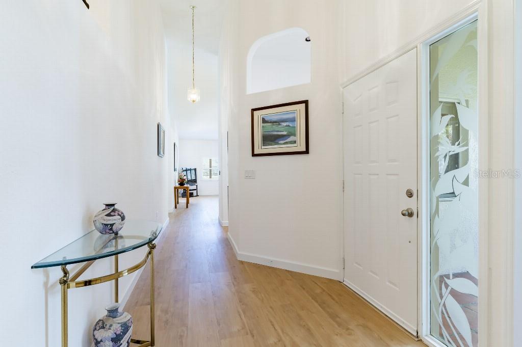 Image 3 of 30 For 6208 Country Club Way