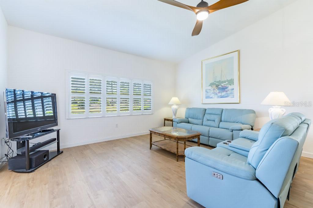 Image 8 of 30 For 6208 Country Club Way