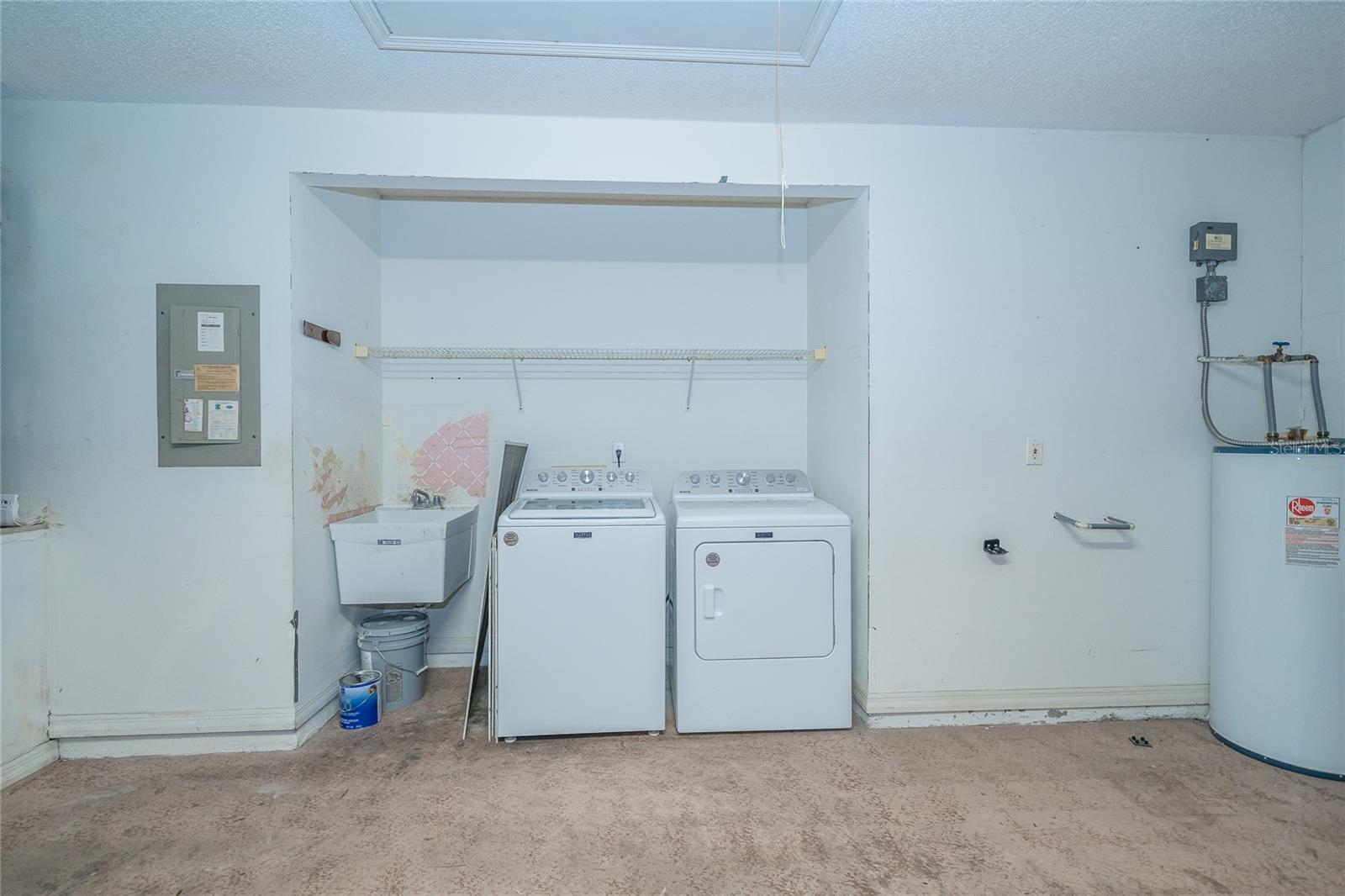 Image 37 of 39 For 607 Manchester Woods Drive 84