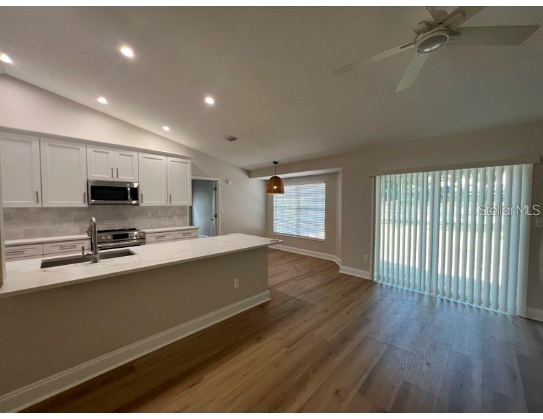 Image 3 of 14 For 3915 Dale Avenue