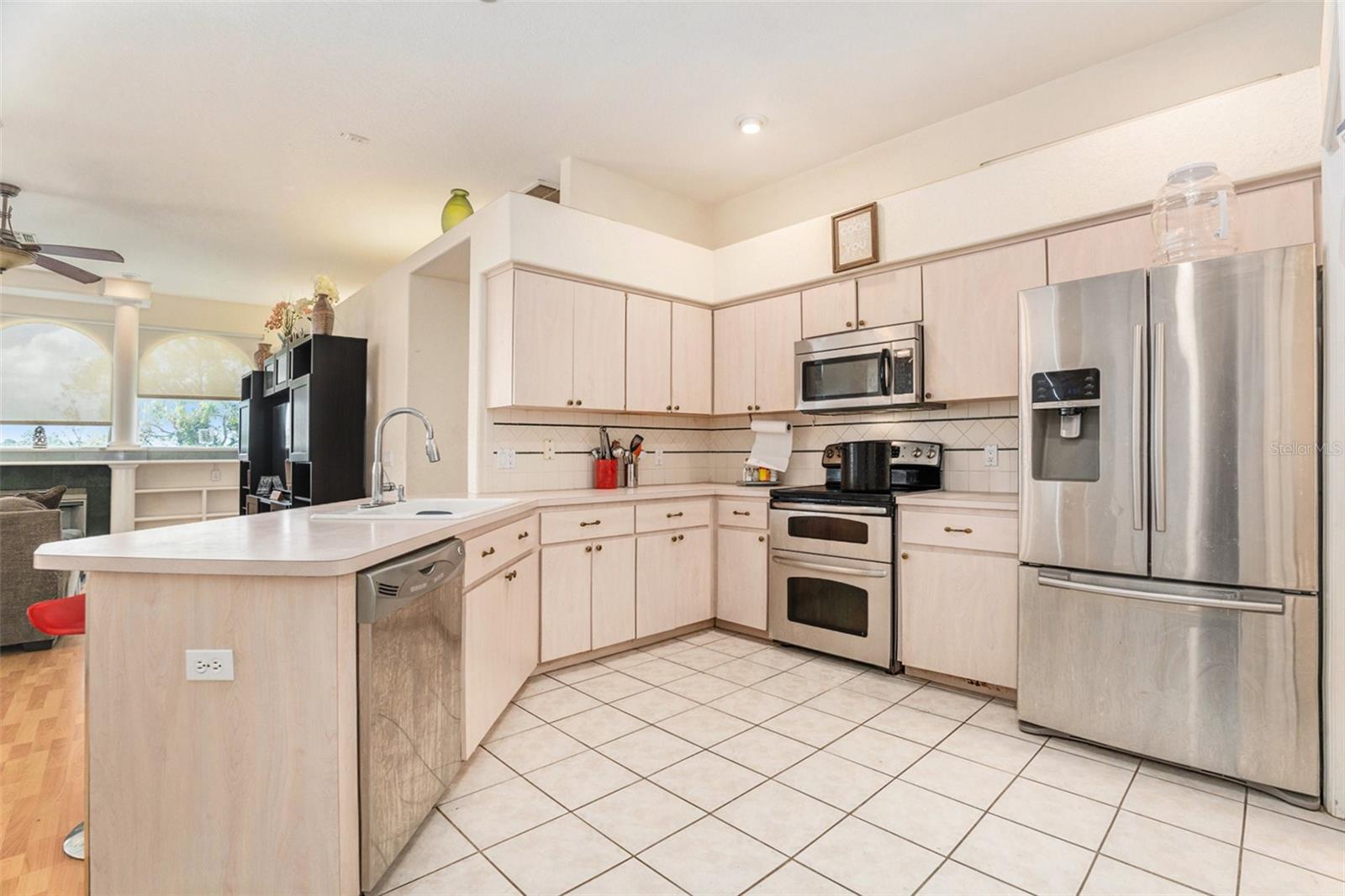 Image 13 of 28 For 13403 Bolton Court