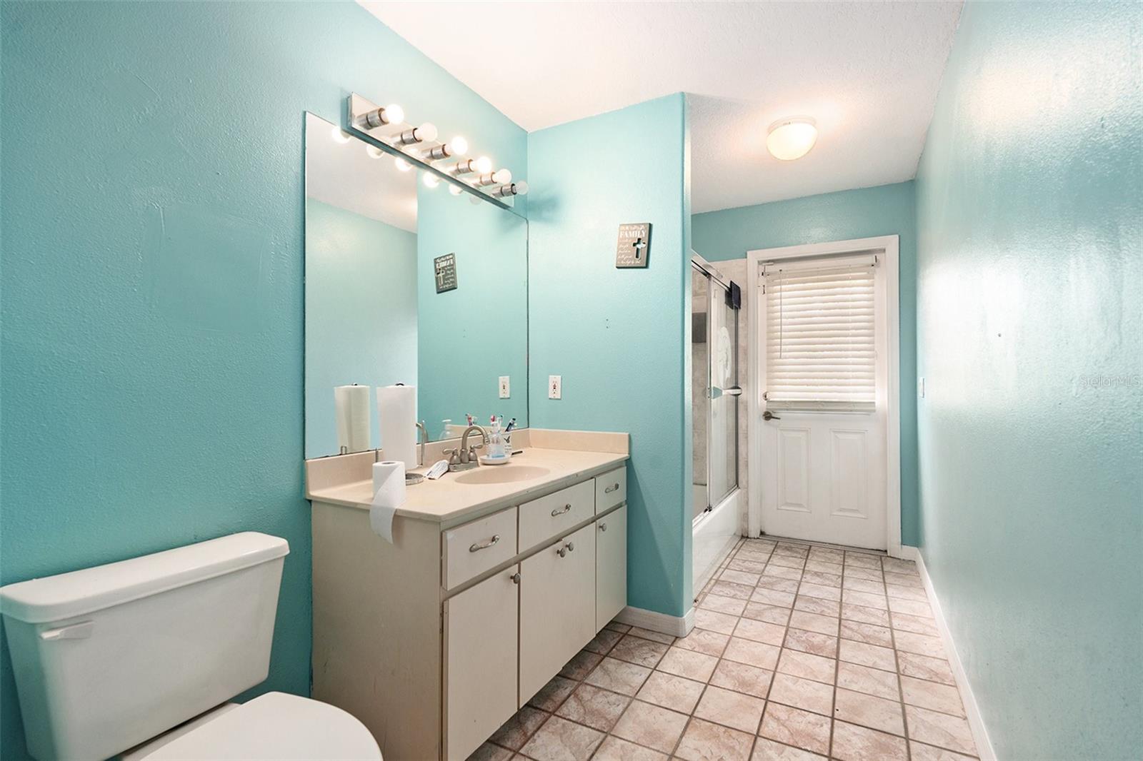 Image 23 of 28 For 13403 Bolton Court