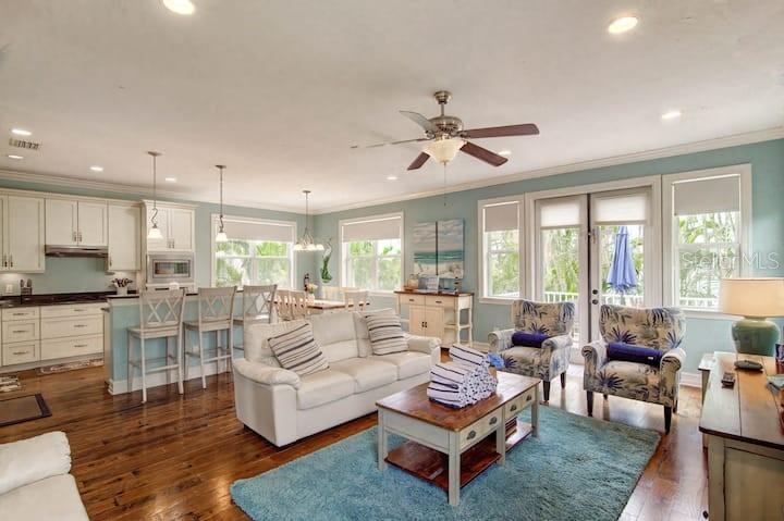 Image 9 of 63 For 4808 Gulf Drive B