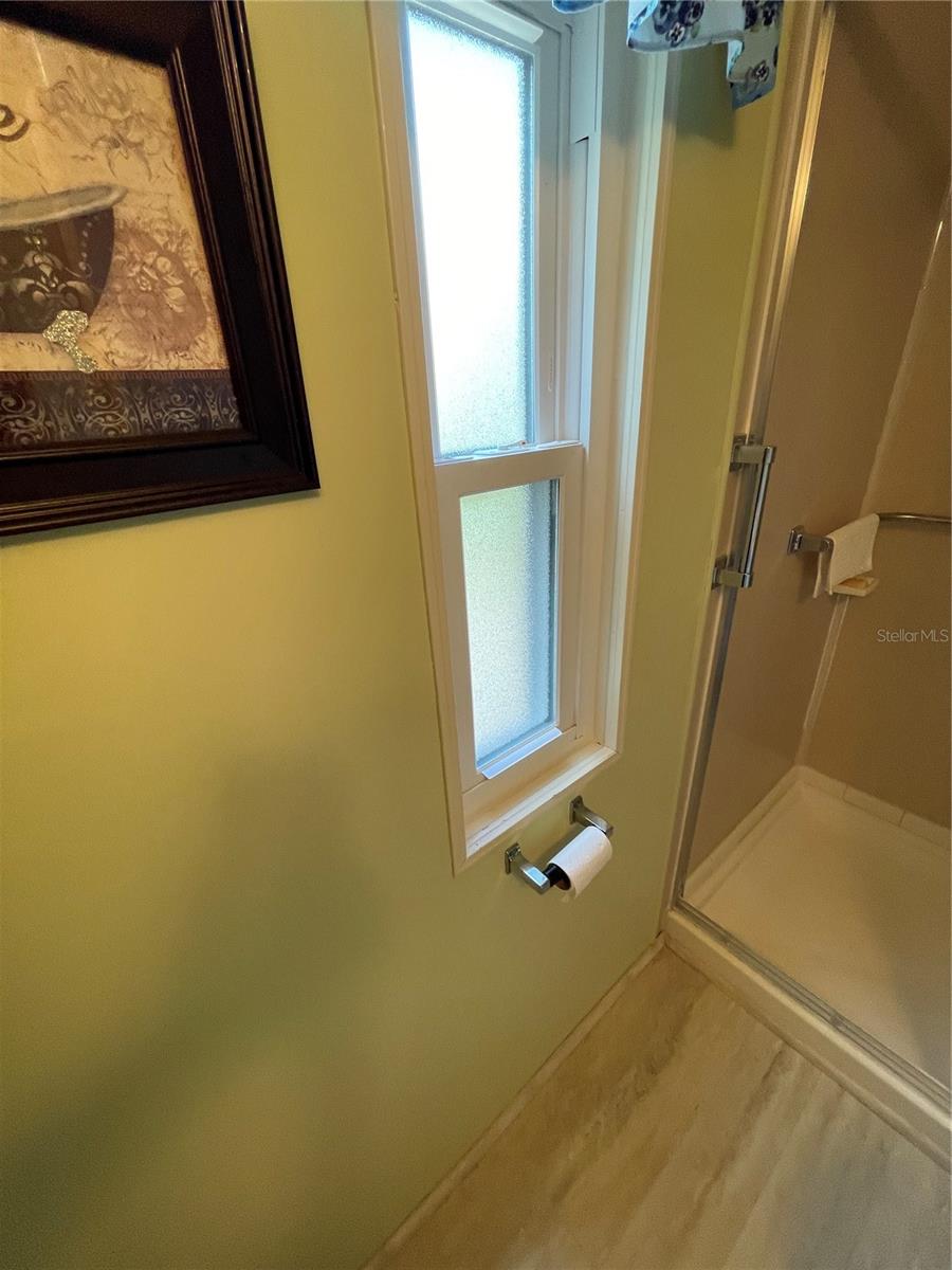 Image 17 of 35 For 34222 Canal Drive N