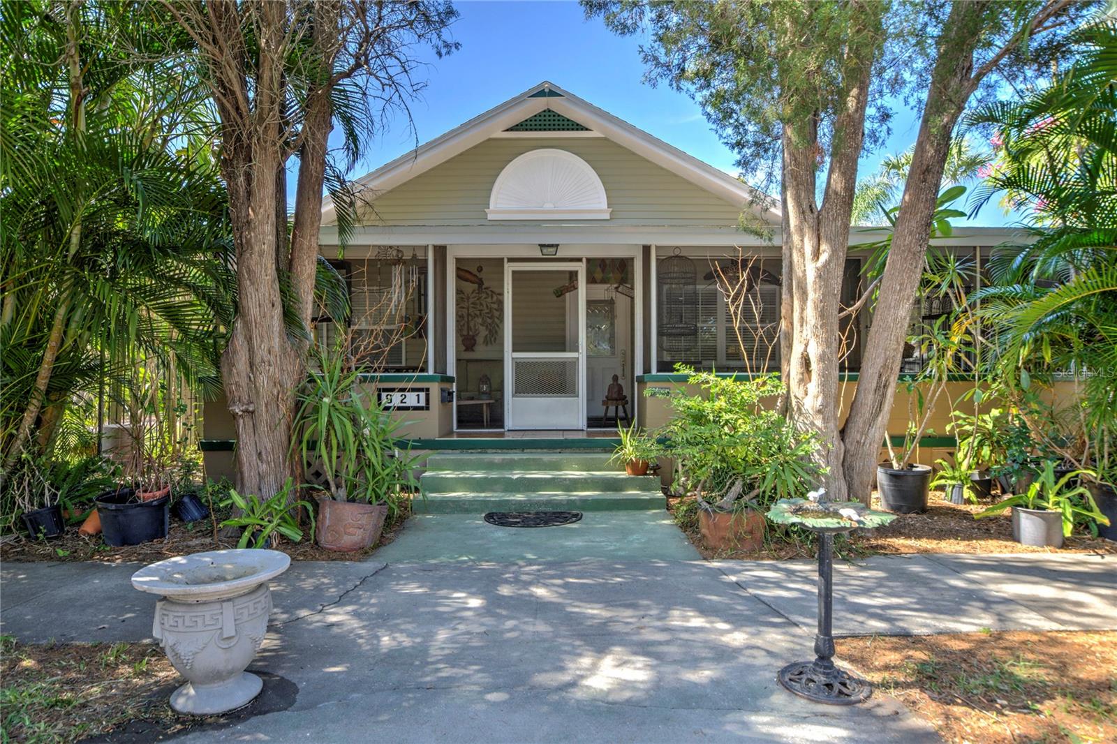 Details for 921 24th Avenue N, ST PETERSBURG, FL 33704