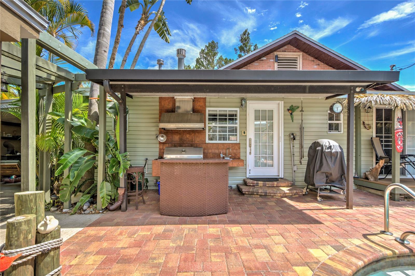 Image 45 of 66 For 921 24th Avenue N
