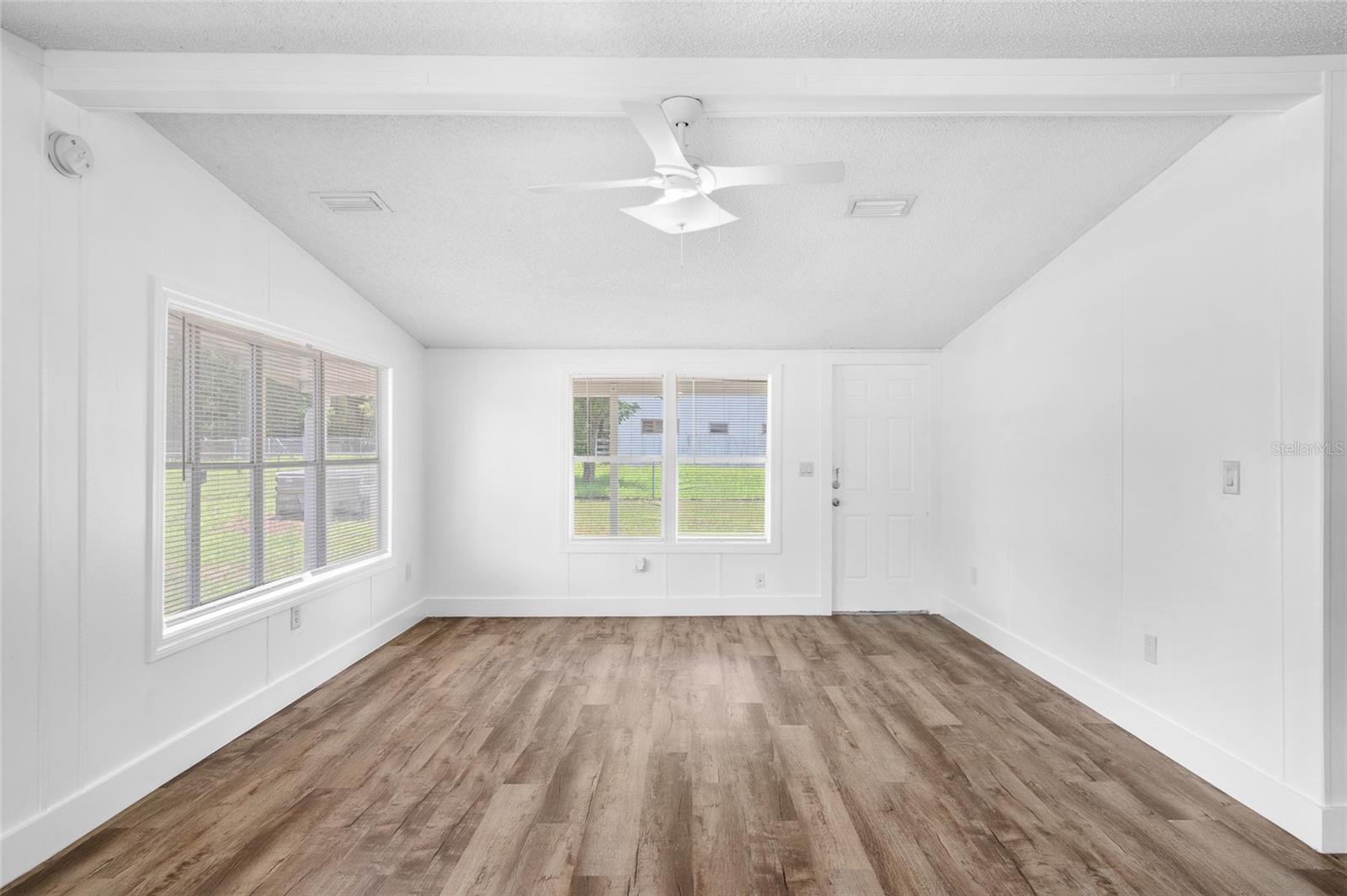 Image 4 of 21 For 8103 Hamster Dr