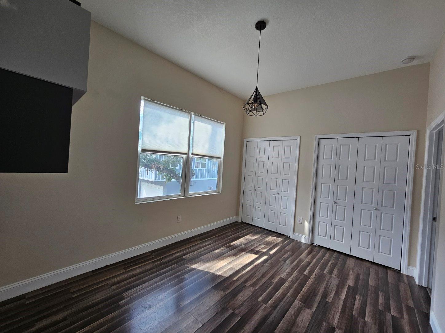 Image 13 of 19 For 2203 Davis Street