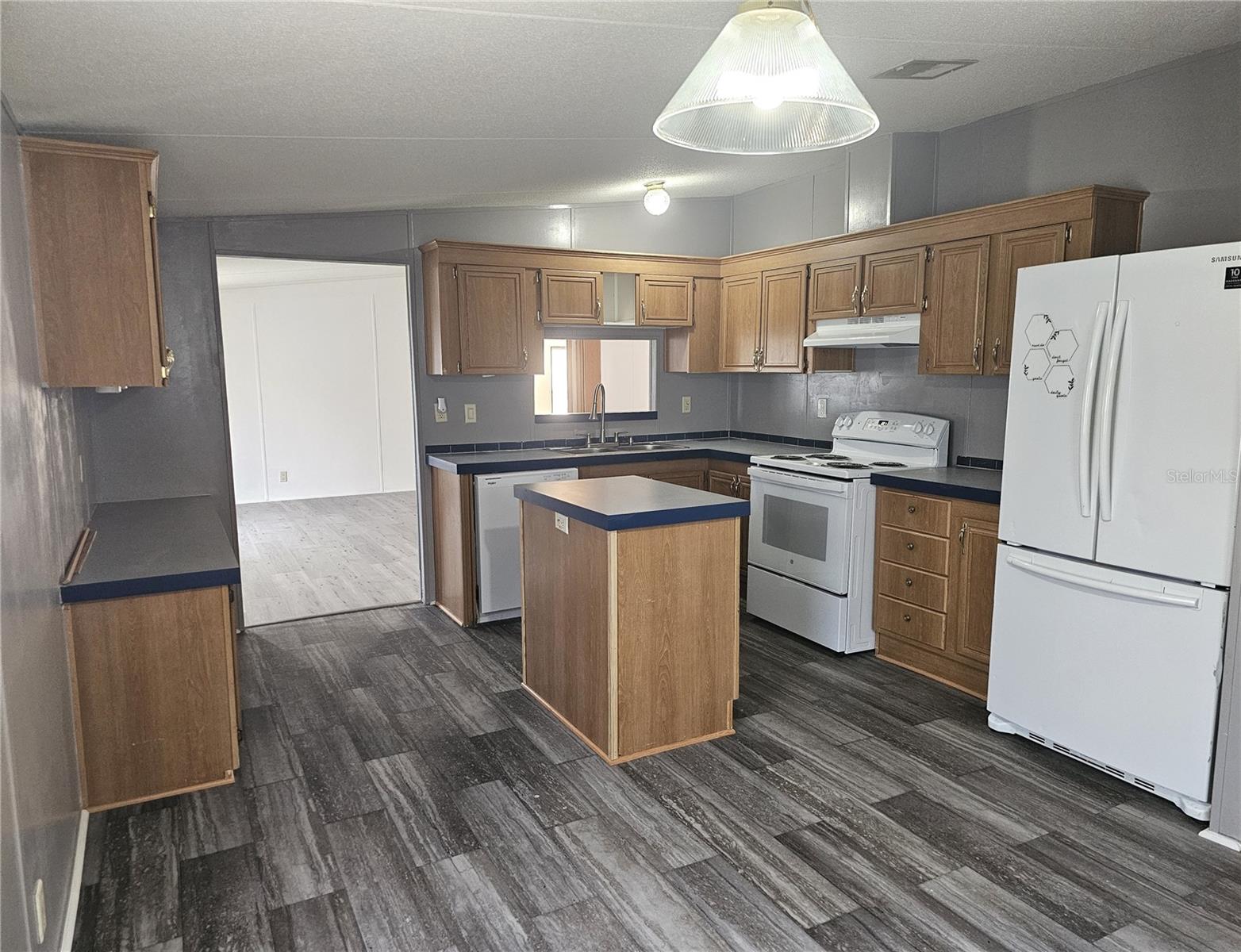 Image 2 of 6 For 4250 Nebraska Lane