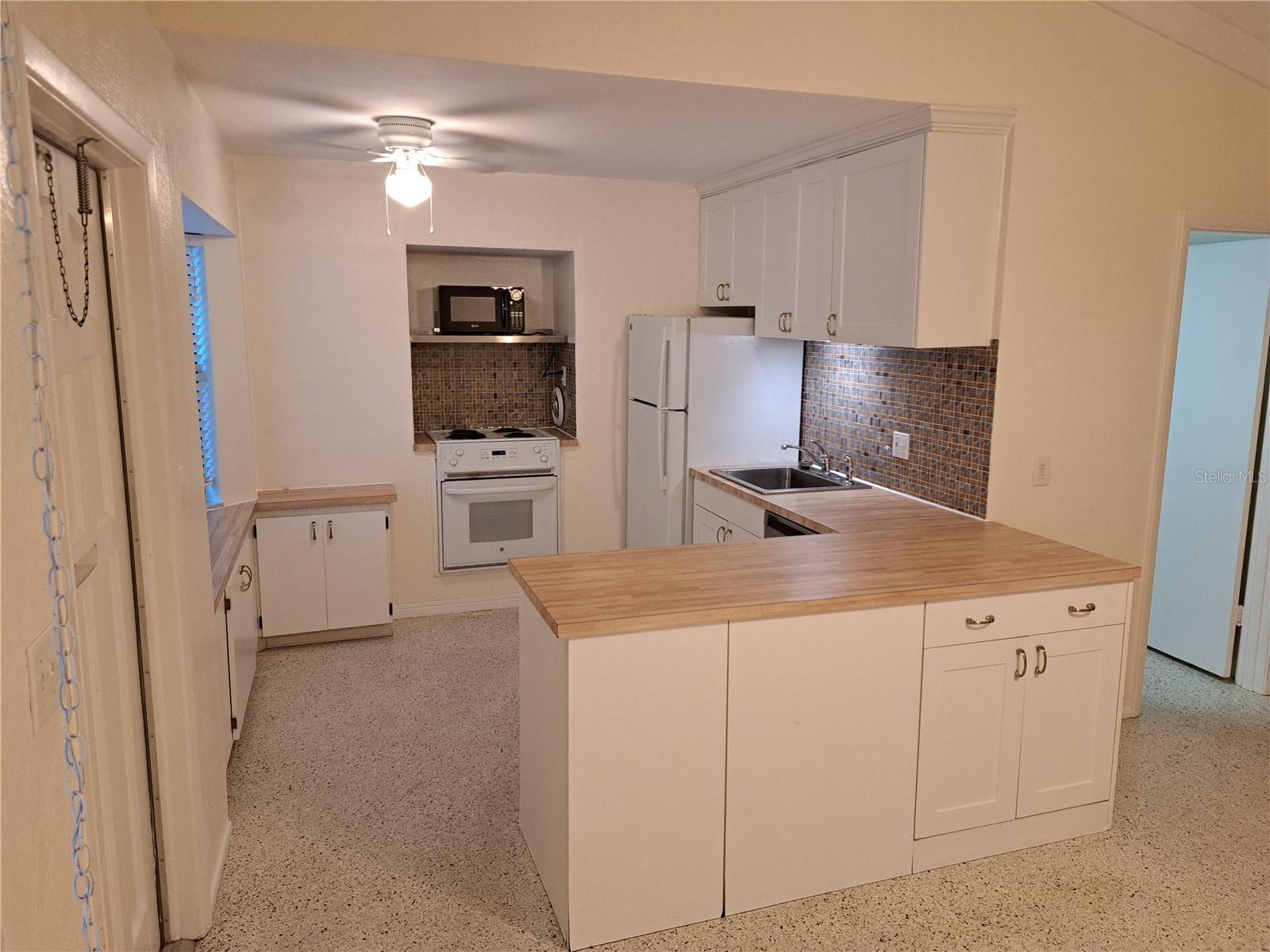 Image 2 of 13 For 754 71st Avenue N