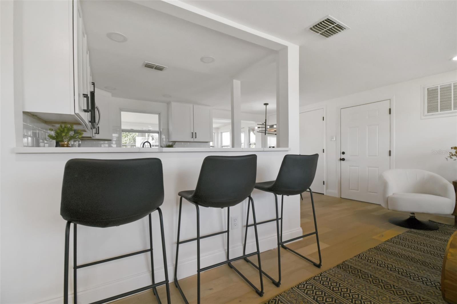 Image 11 of 65 For 13617 Frances Avenue