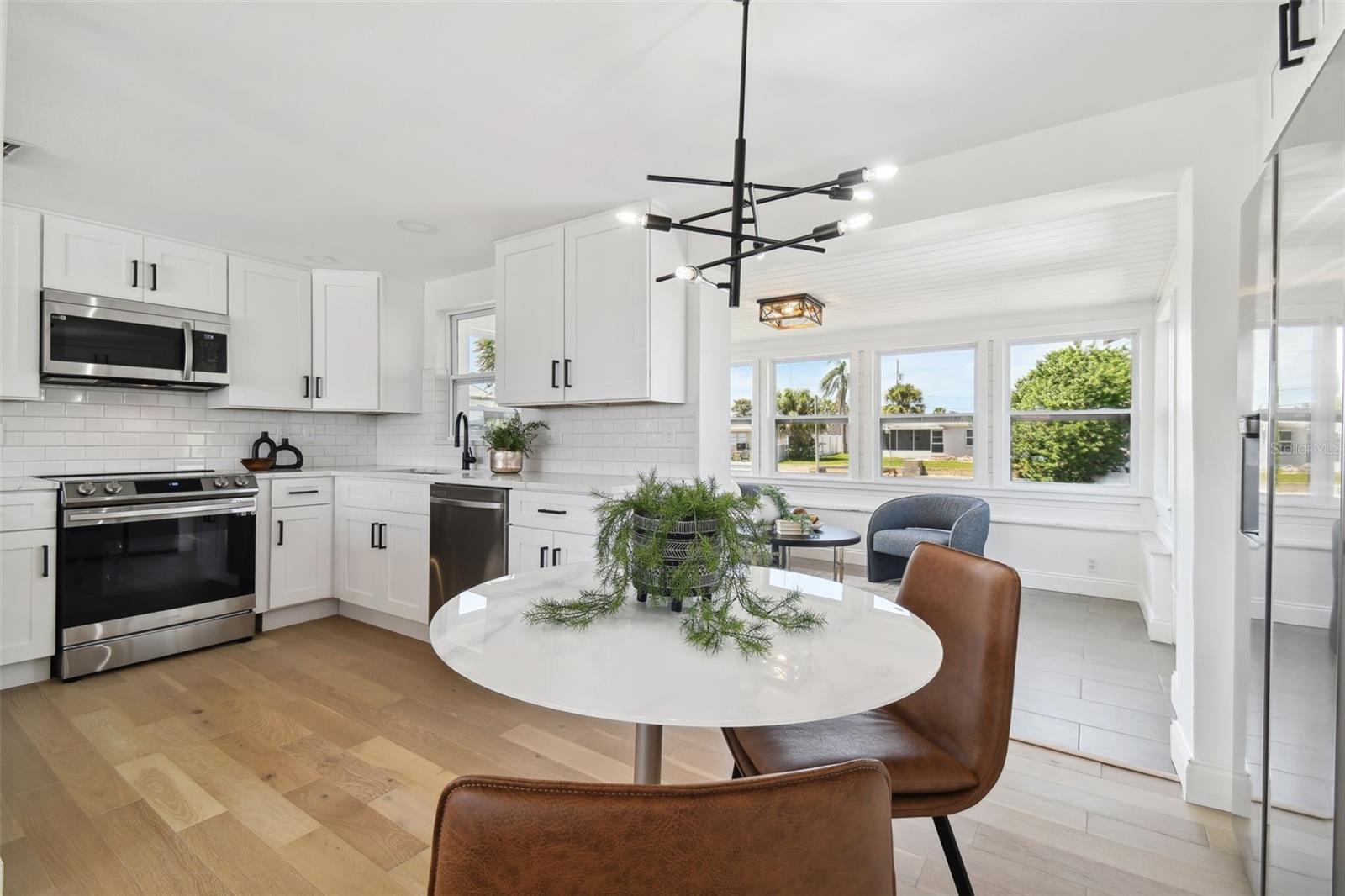 Image 15 of 65 For 13617 Frances Avenue