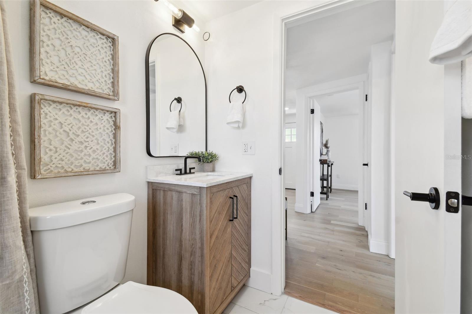 Image 31 of 65 For 13617 Frances Avenue