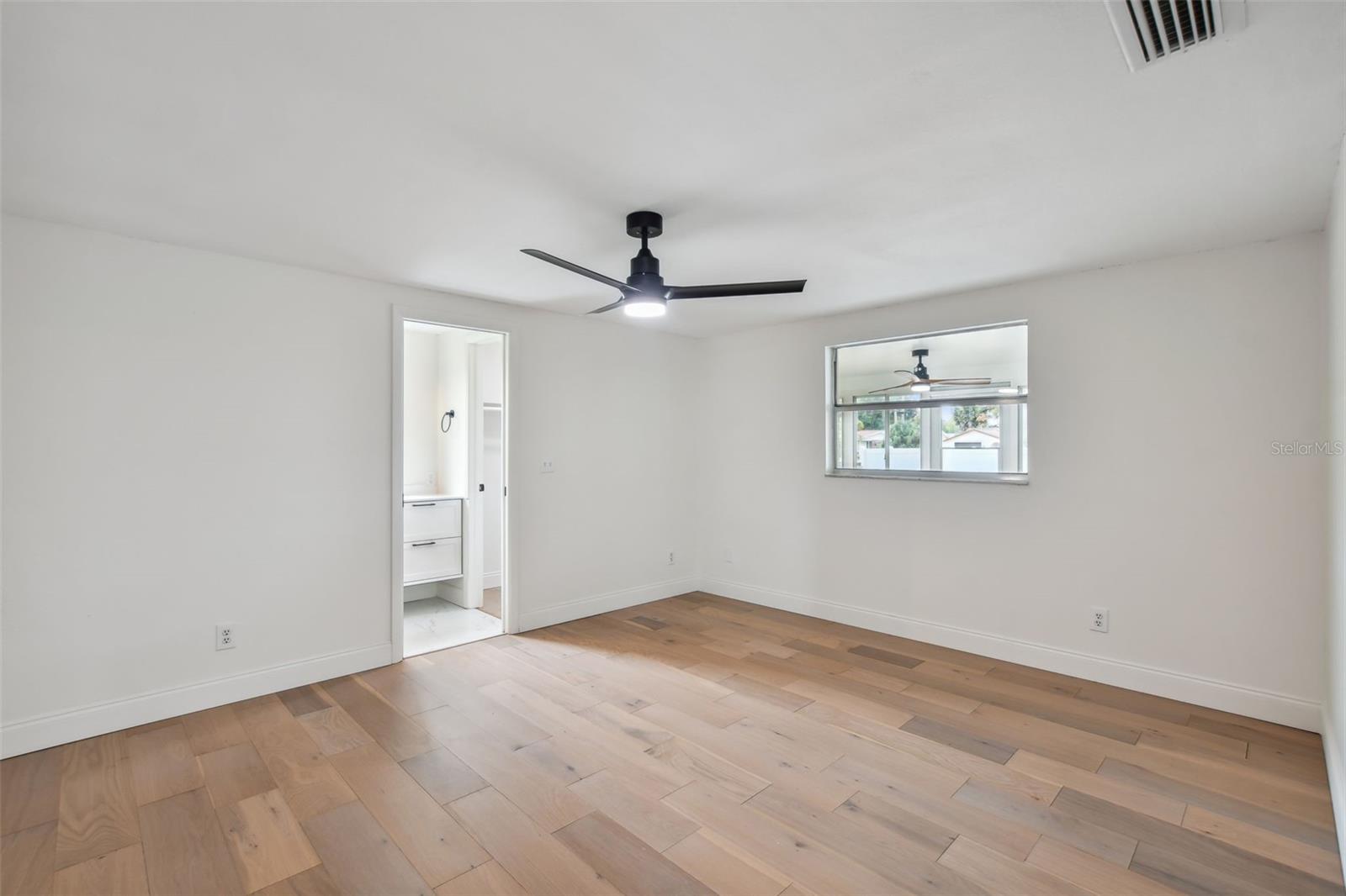 Image 10 of 53 For 8512 Longboat Lane